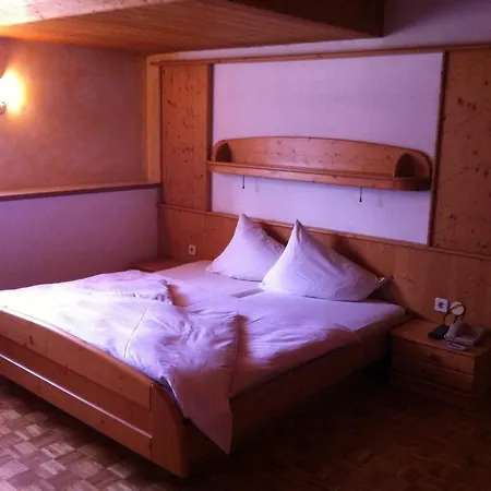 بيت ريفي Landgasthof Post-ledererwirt 3*