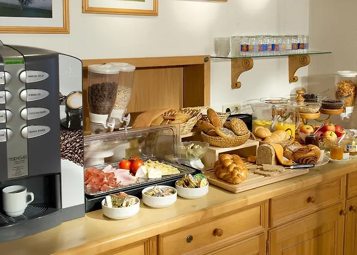 Landgasthof Post-ledererwirt 宾馆 3*